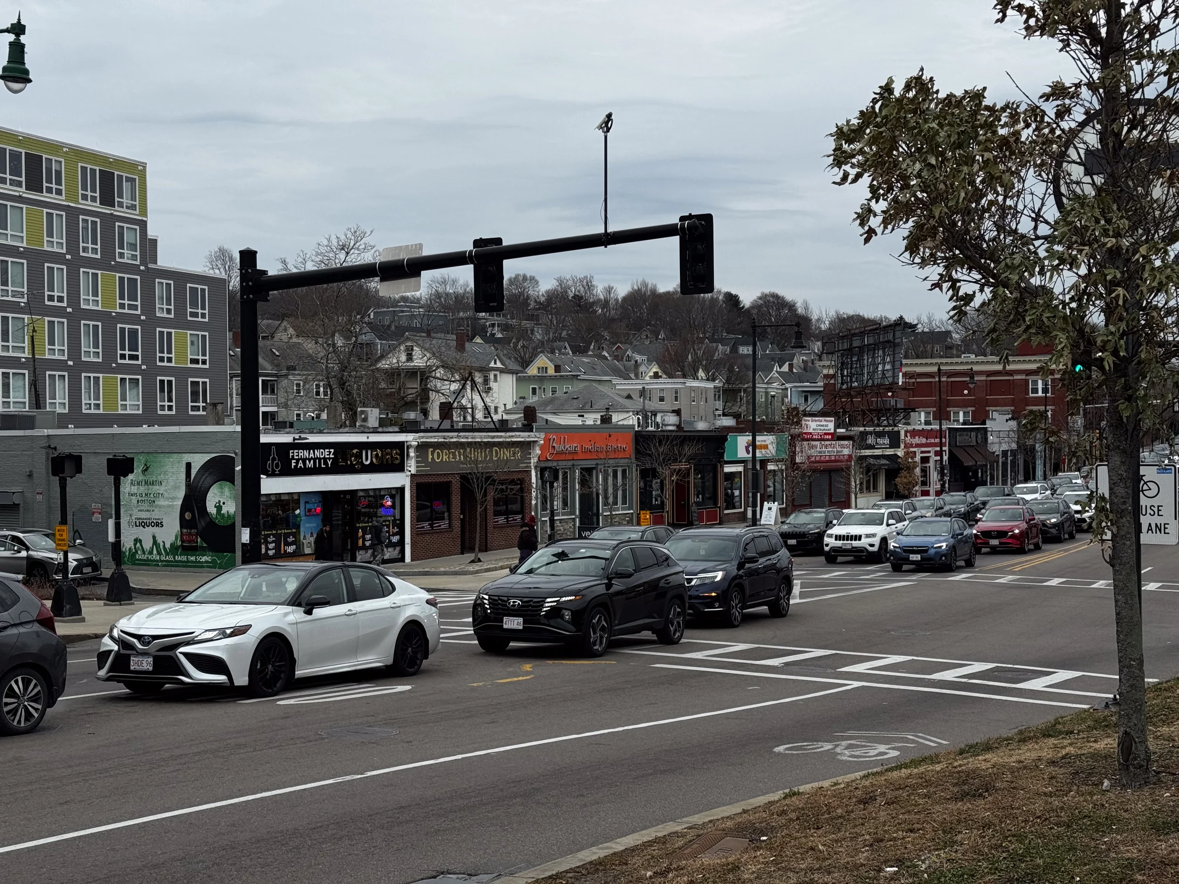 Traffic on Hyde Park Avenue at Forest Hills